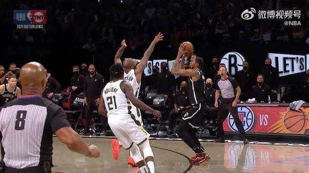 雄鹿险胜独行侠，字母哥全场最佳的简单介绍